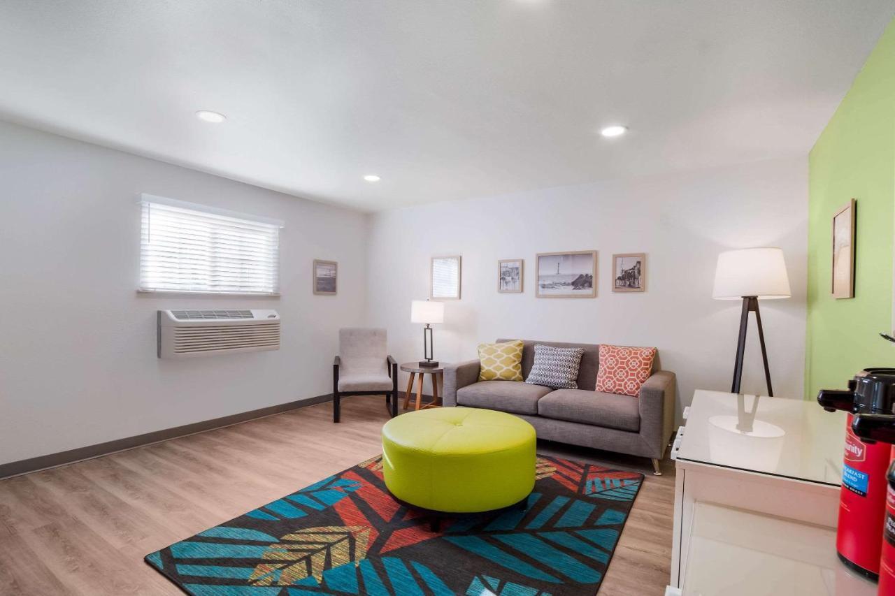 Woodspring Suites | North Charleston Airport I-526 Екстериор снимка